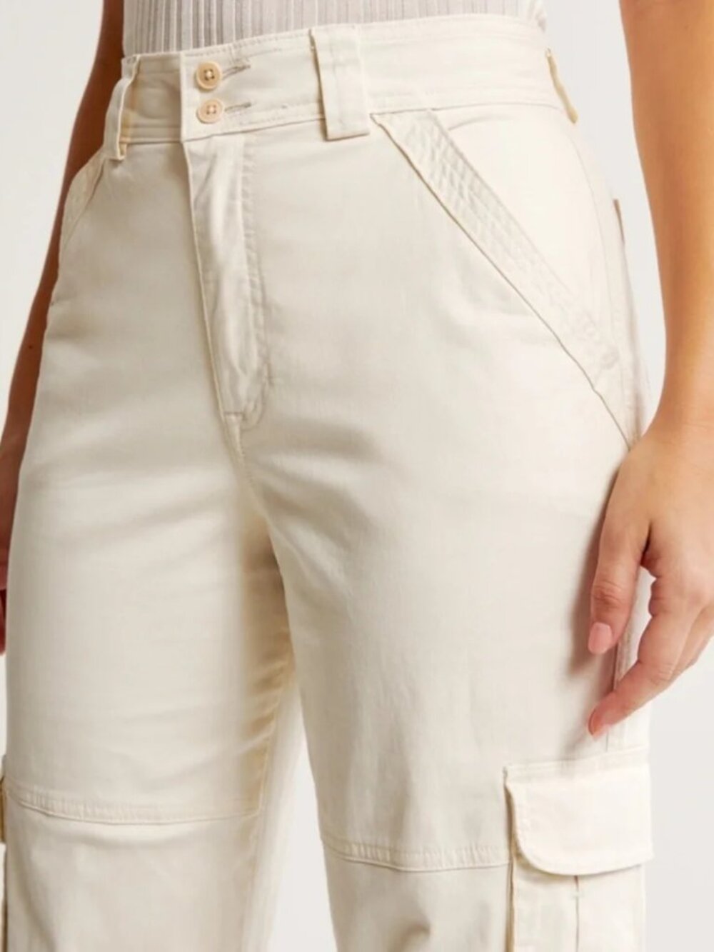 Abercrombie & Fitch Curve Love Relaxed Cargo Pant - Size 2/26, White/Cream - Picture 6 of 10